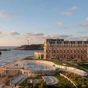 https://du-palais.biarritzhotels.info