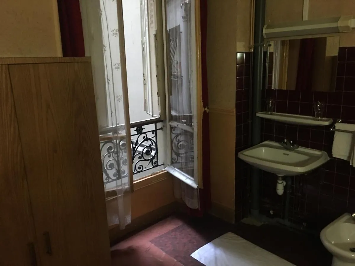 A La Pinte Du Nord Otel Paris